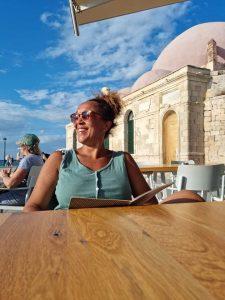 Lysa essences d'ailleurs essence d'ailleurs esthétique, pelleautier, massages, épilations, poils, cire, maillot intégrale, soins visage, maquillage, la Fressinouse, La Roche Des Arnaud, Neffes, Sigoyer, beauté, institut de beauté, épilations, Kobido, bronzage, bio, naturel, vernis semi-permanent, soin des pieds, rehaussement de cils, épilation au fil, cire au caramel, cire orientale. mariée, français, teint halé, épilation hommes, éthique, eco-responsable