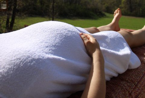 Massage L’essence de maman ( 4 mois révolu )