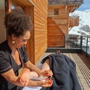 Massage signature relaxant et décontractant de Lysa