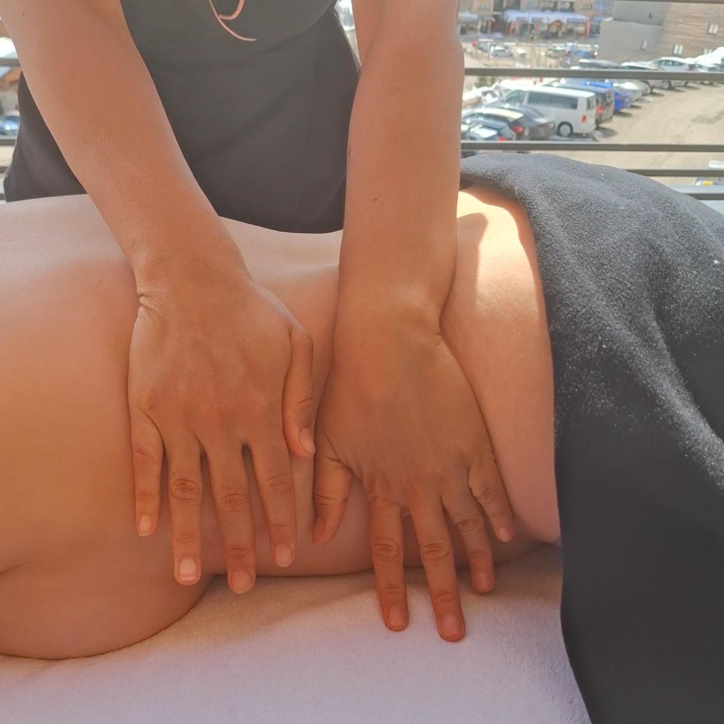 Gestes du massage Essences d’Ailleurs